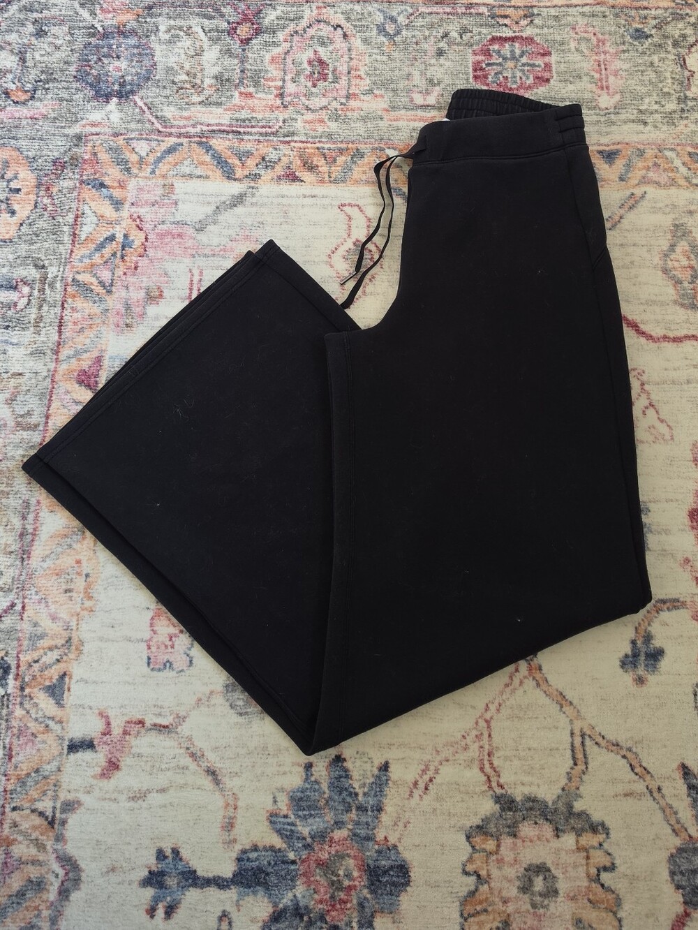 SPANX AirEssentials
Wide Leg Pant
Very Black / Tall / M